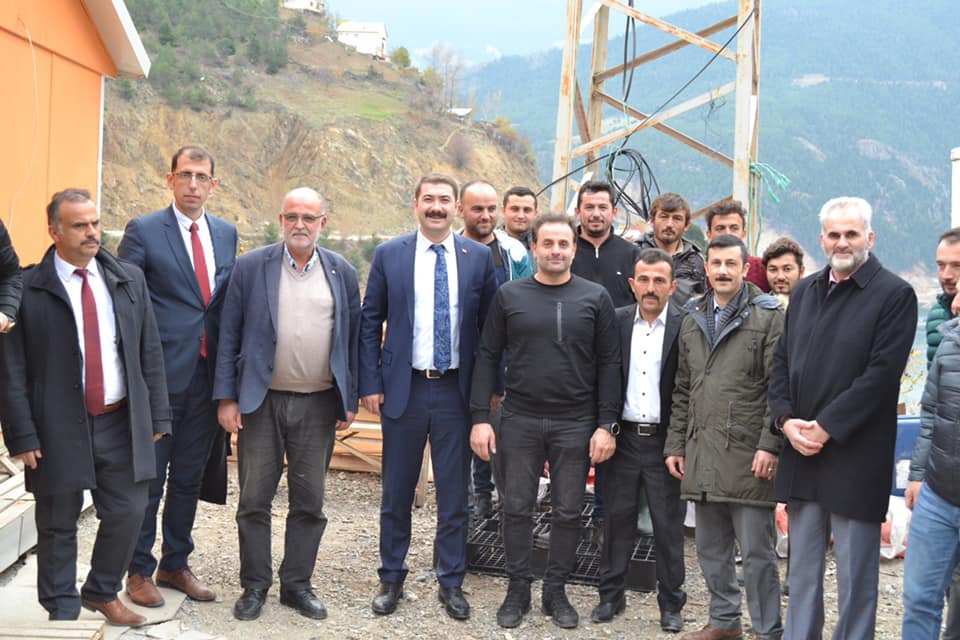 Kaymakam Karakaş, alabalık hasadına katıldı 8