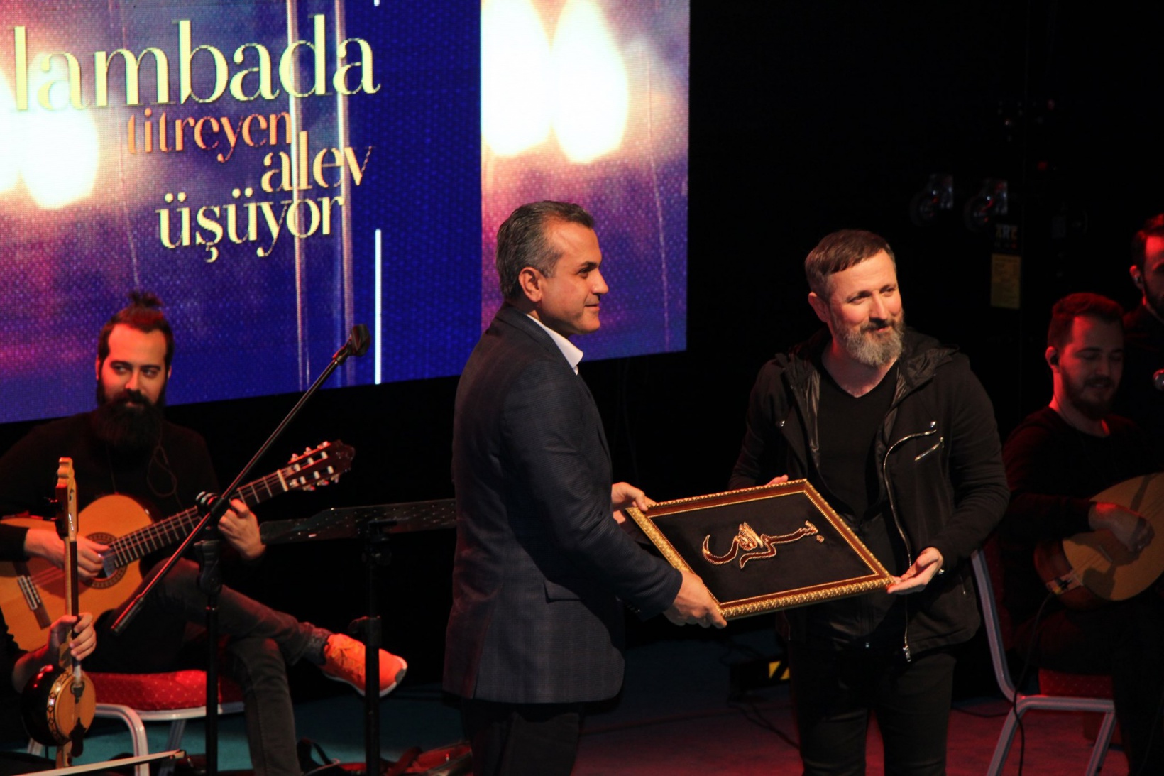 Çınaraltı söyleşilerinin konuğu Talha Bora Öge oldu 3