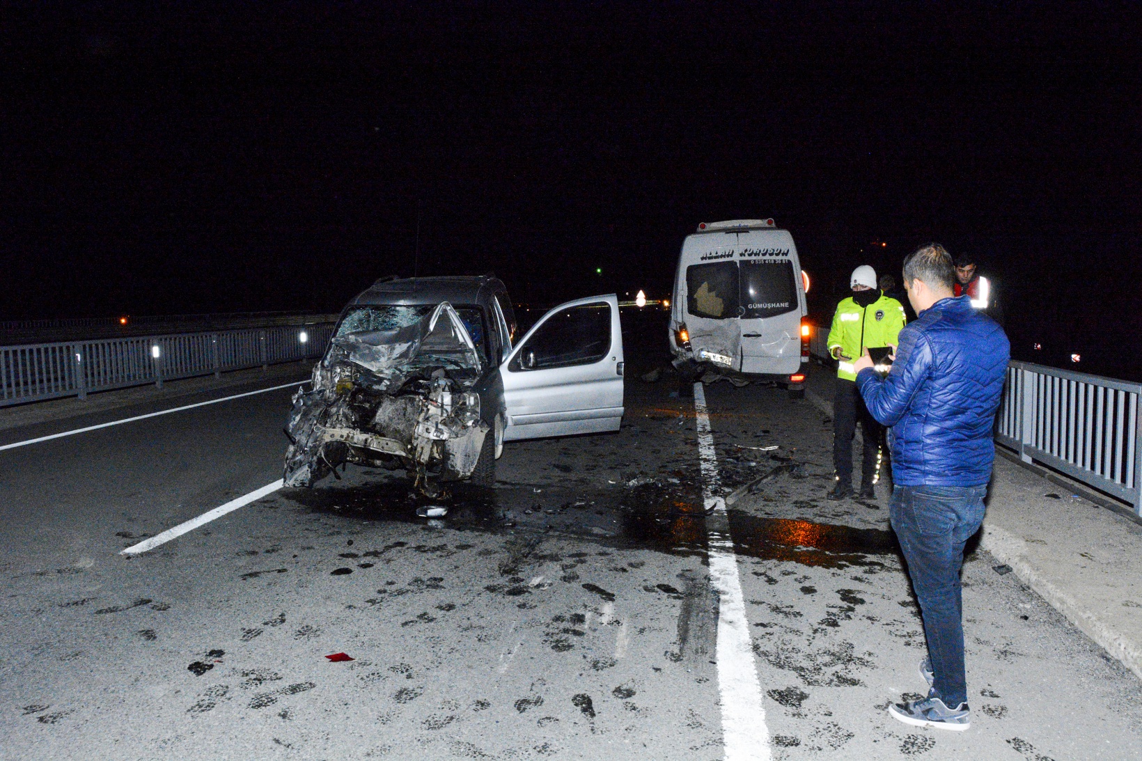 Gümüşhane’de trafik kazası: 2 yaralı 3