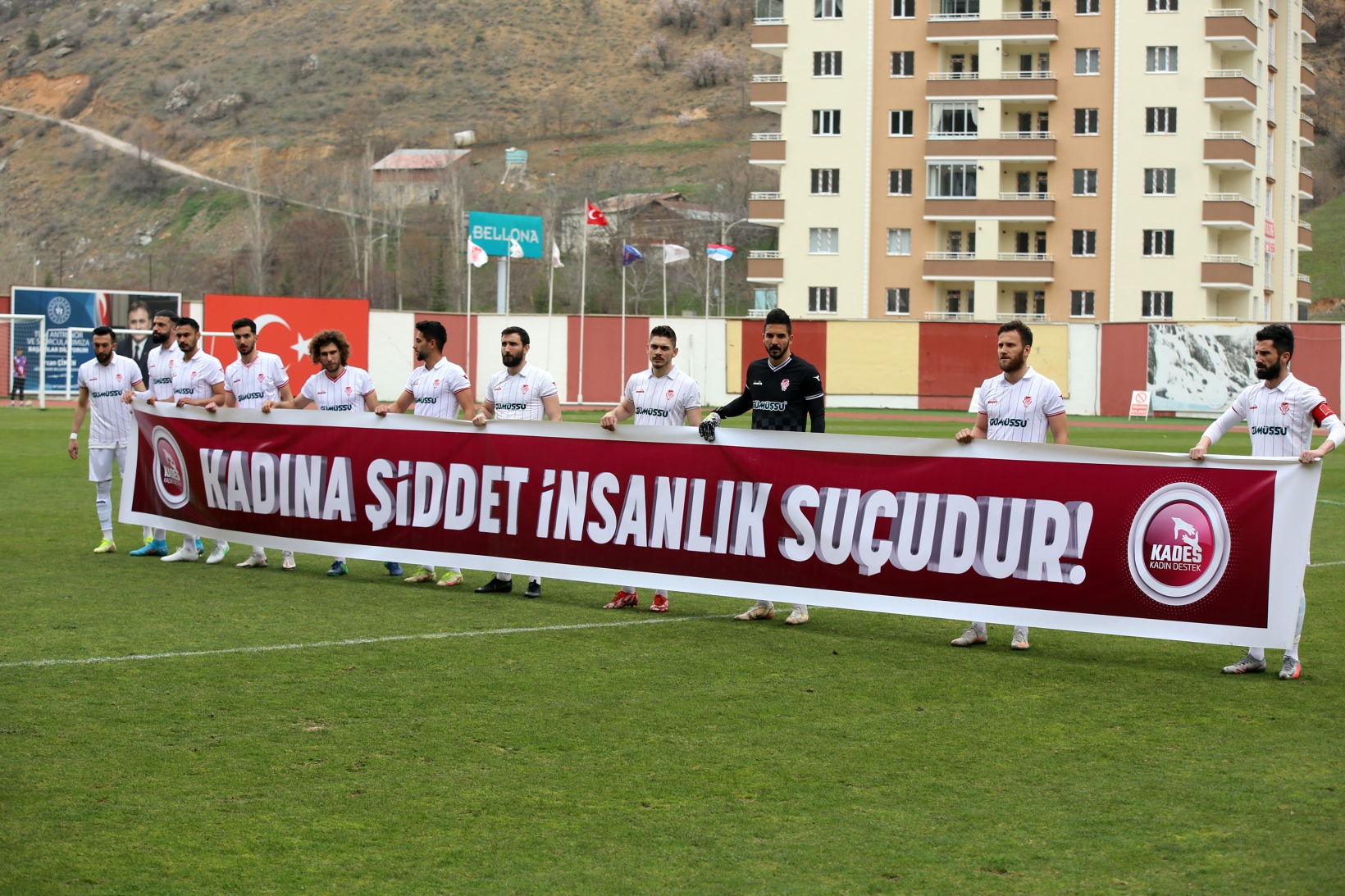 Gümüş evinde 1 puan aldı 11