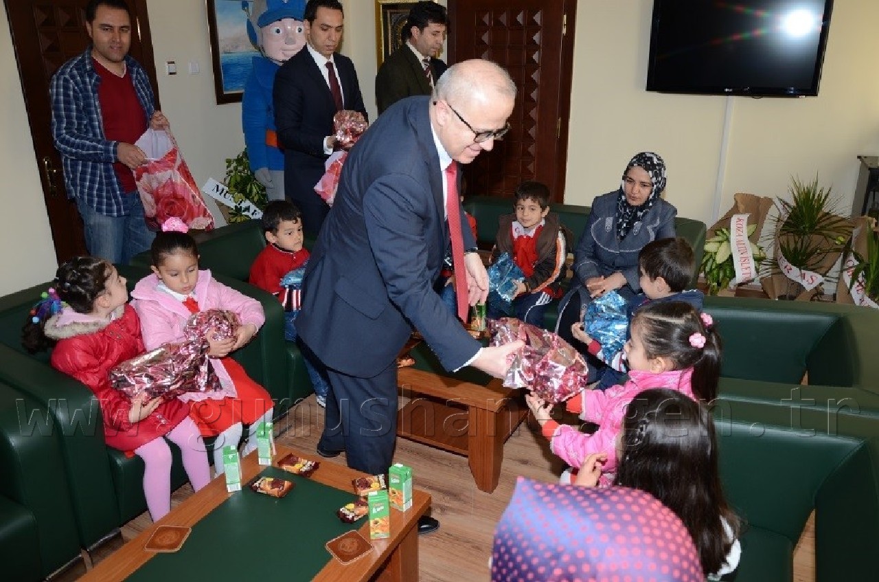 Minik Öğrencilerden İl Emniyet Müdürüne 10 Nisan Ziyareti 7