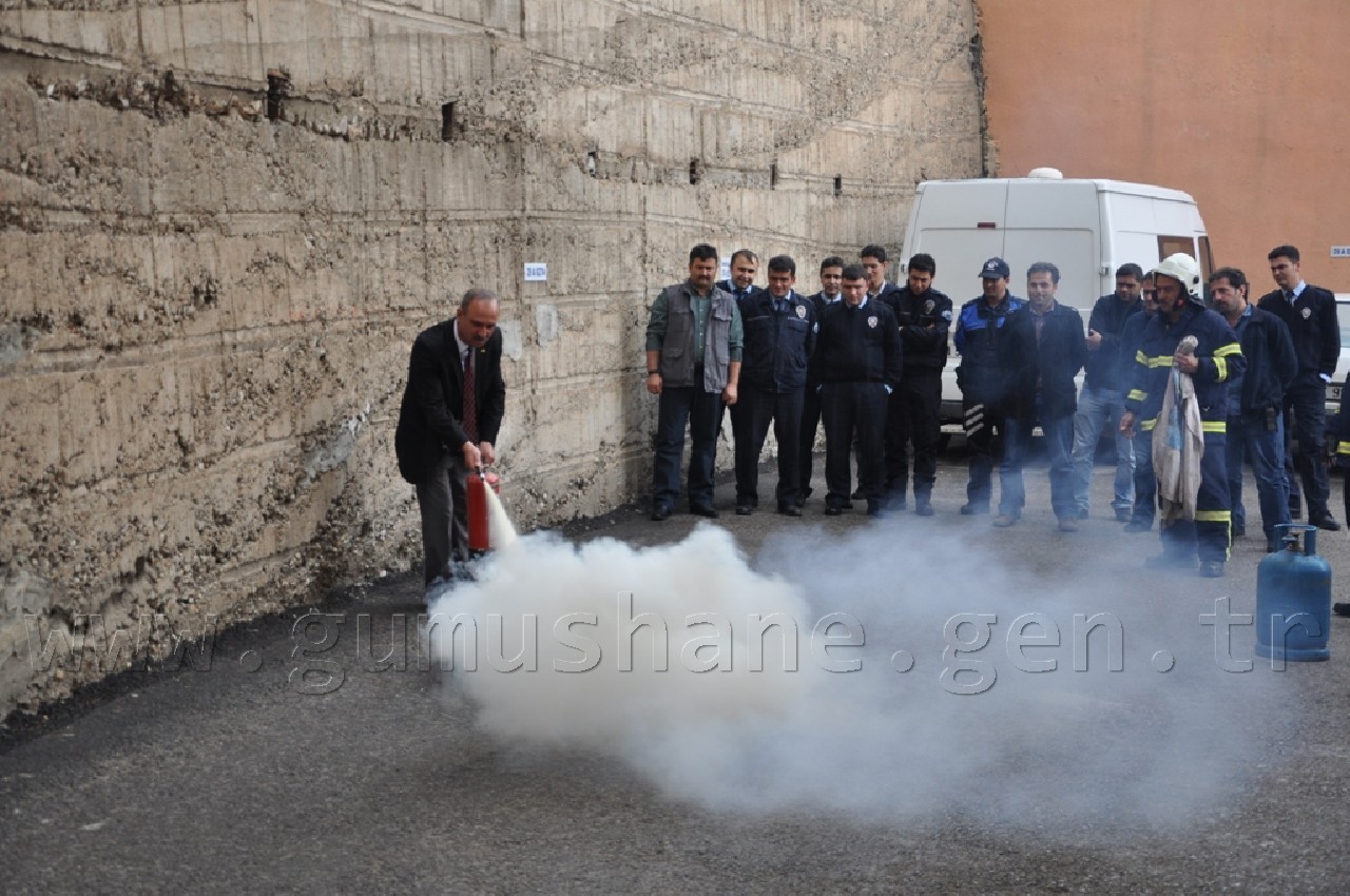 İtfaiye'nin Yangın ve Kurtarma Tatbikatları Devam Ediyor 5