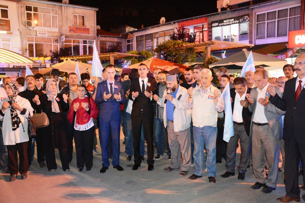 Ülkü Ocakları zulme karşı yürüdü 7