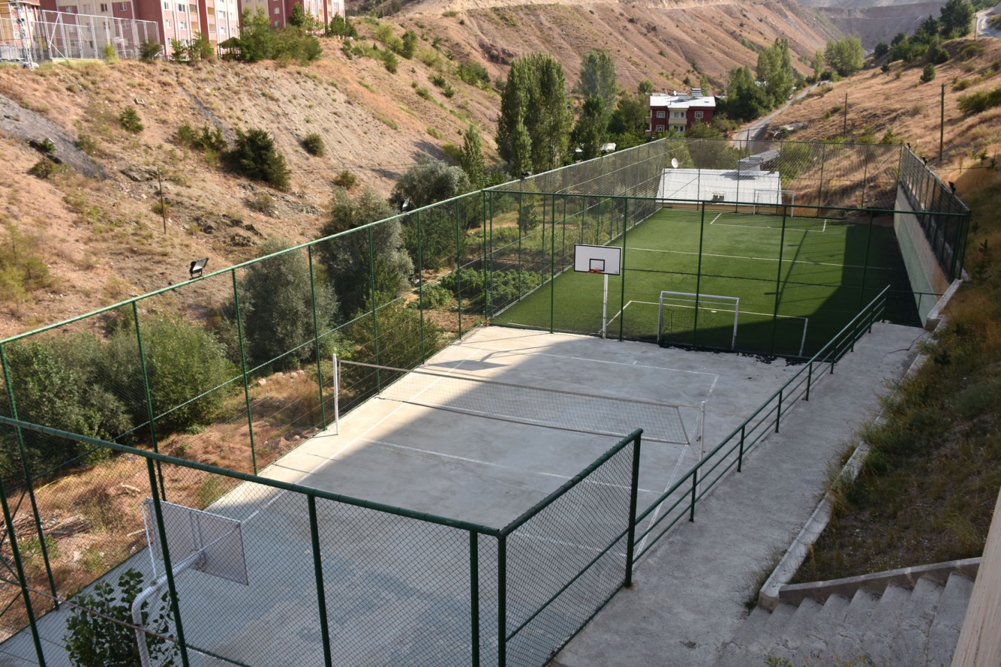 Üç Yıldızlı Otel Gibi 2