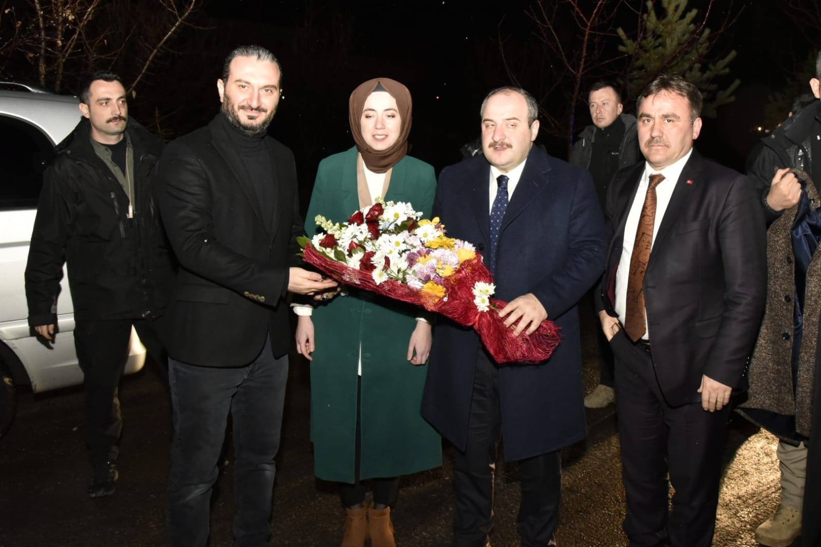 Bakan Varank Gümüşhane’den ayrıldı 15