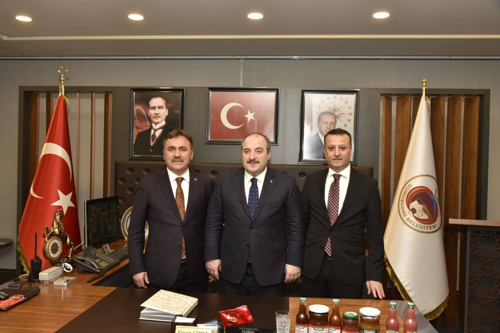 Bakan Varank Gümüşhane’den ayrıldı 14