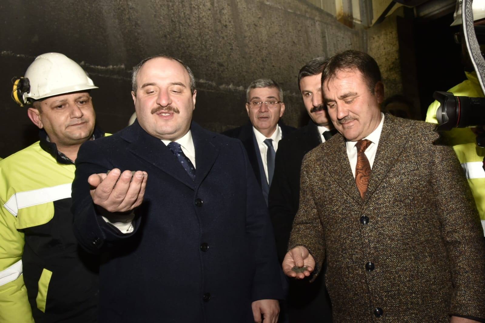 Bakan Varank Gümüşhane’den ayrıldı 5