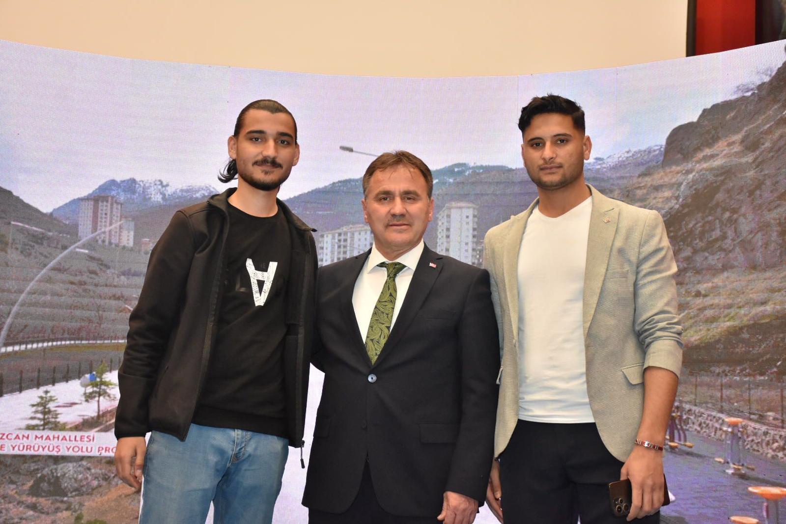 Dadaşlardan Başkan Çimen’e yoğun ilgi 8