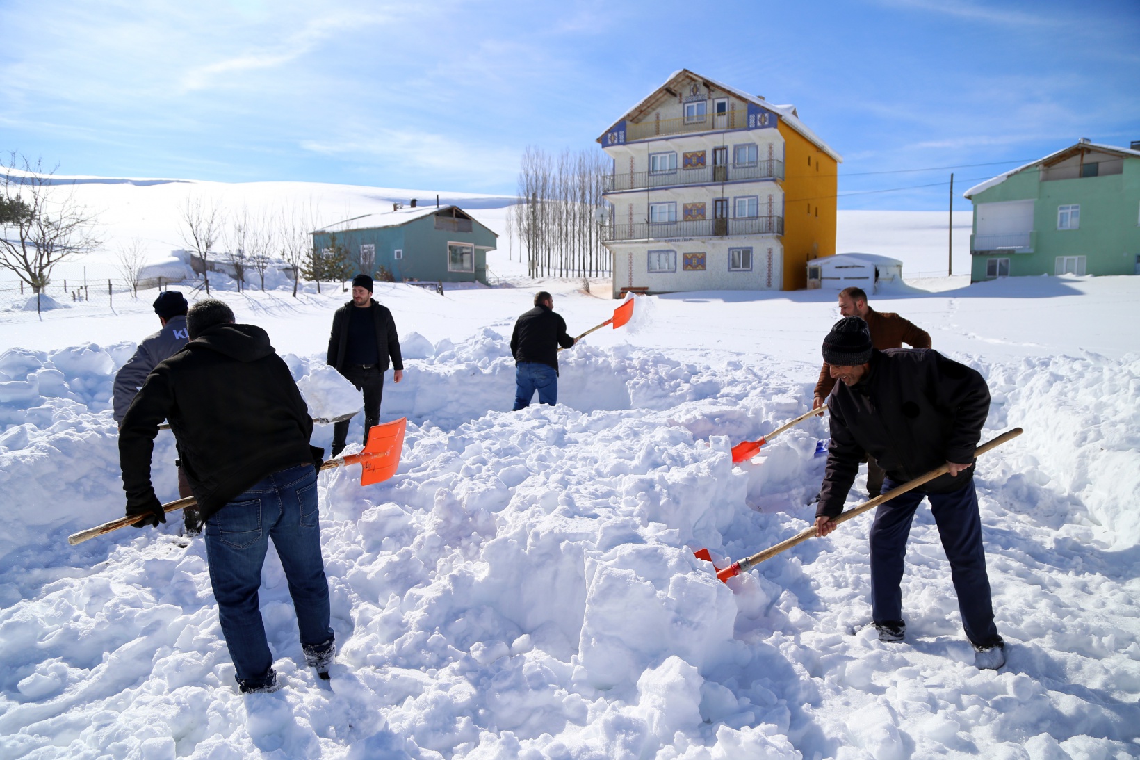 Bu köyde 30 yıldır kar voleybolu oynanıyor 11
