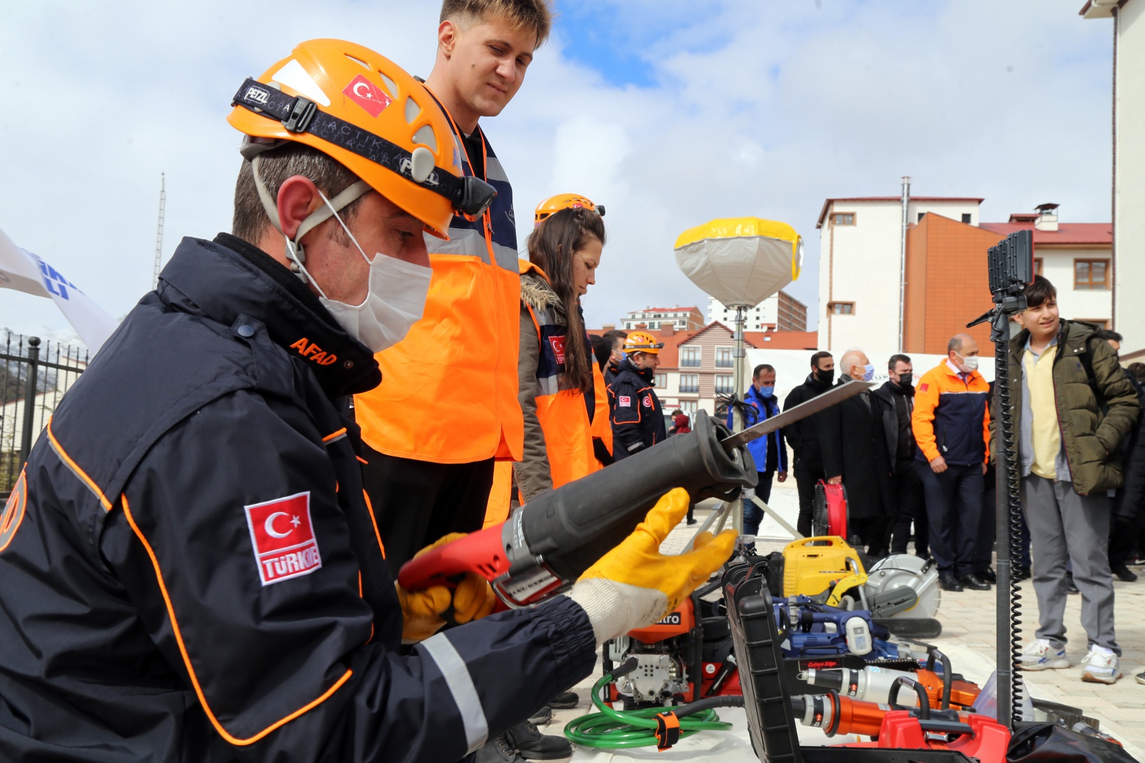 Gümüşhane’de ‘Deprem anı ve Tahliye Tatbikatı’ gerçekleştirildi 9
