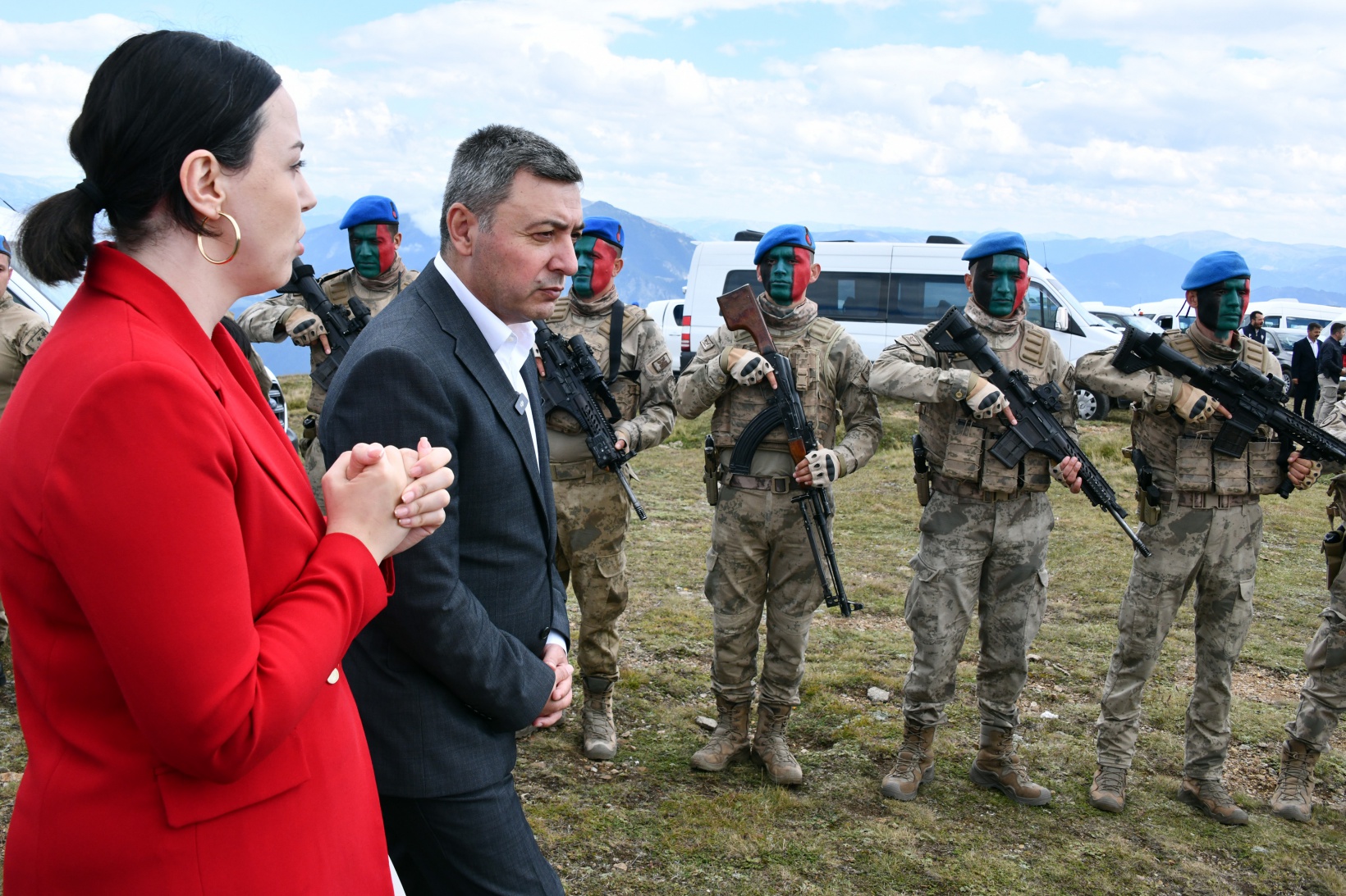 Gümüşhane'de gençler tarihi yerinde öğreniyor 12