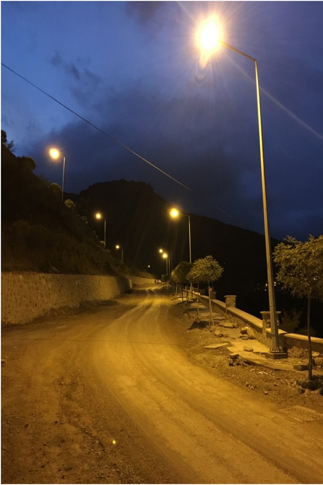 Süleymaniye Mahallesi yolu aydınlatıldı 3