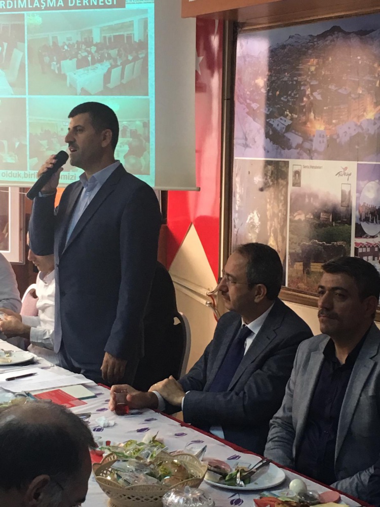 Sultanbeyli Gümüşhaneliler derneği gençler için bir araya geldi 19