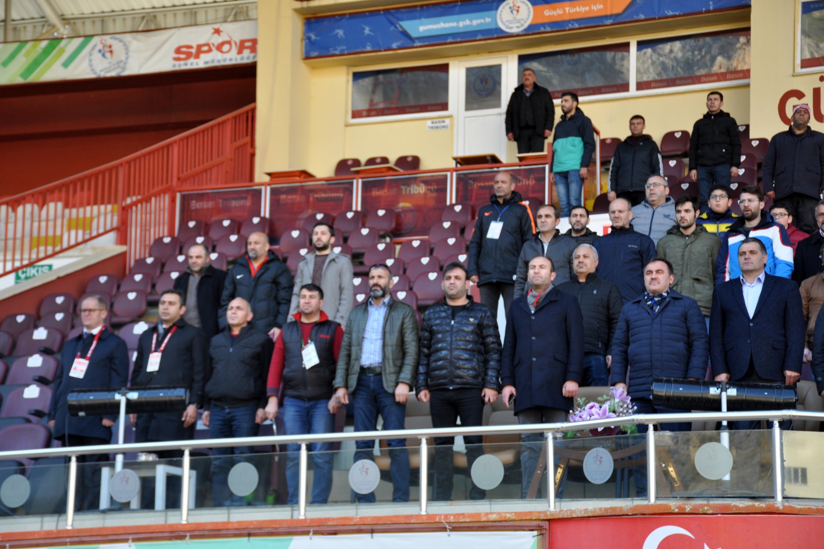 Gümüş evinde güldü: 3-1 10