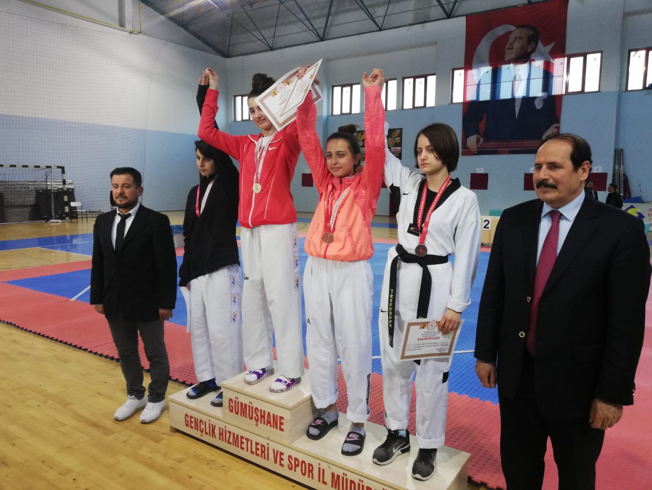 Taekwondo grup müsabakaları tamamlandı 6