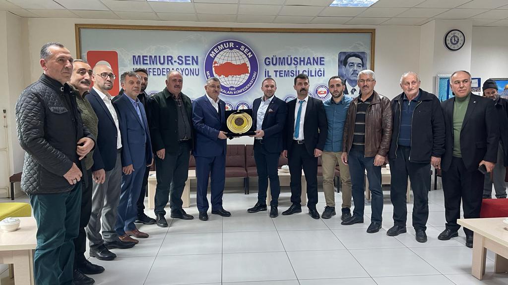 Gündoğdu, memleketinde Memur-Sen ailesiyle buluştu 2