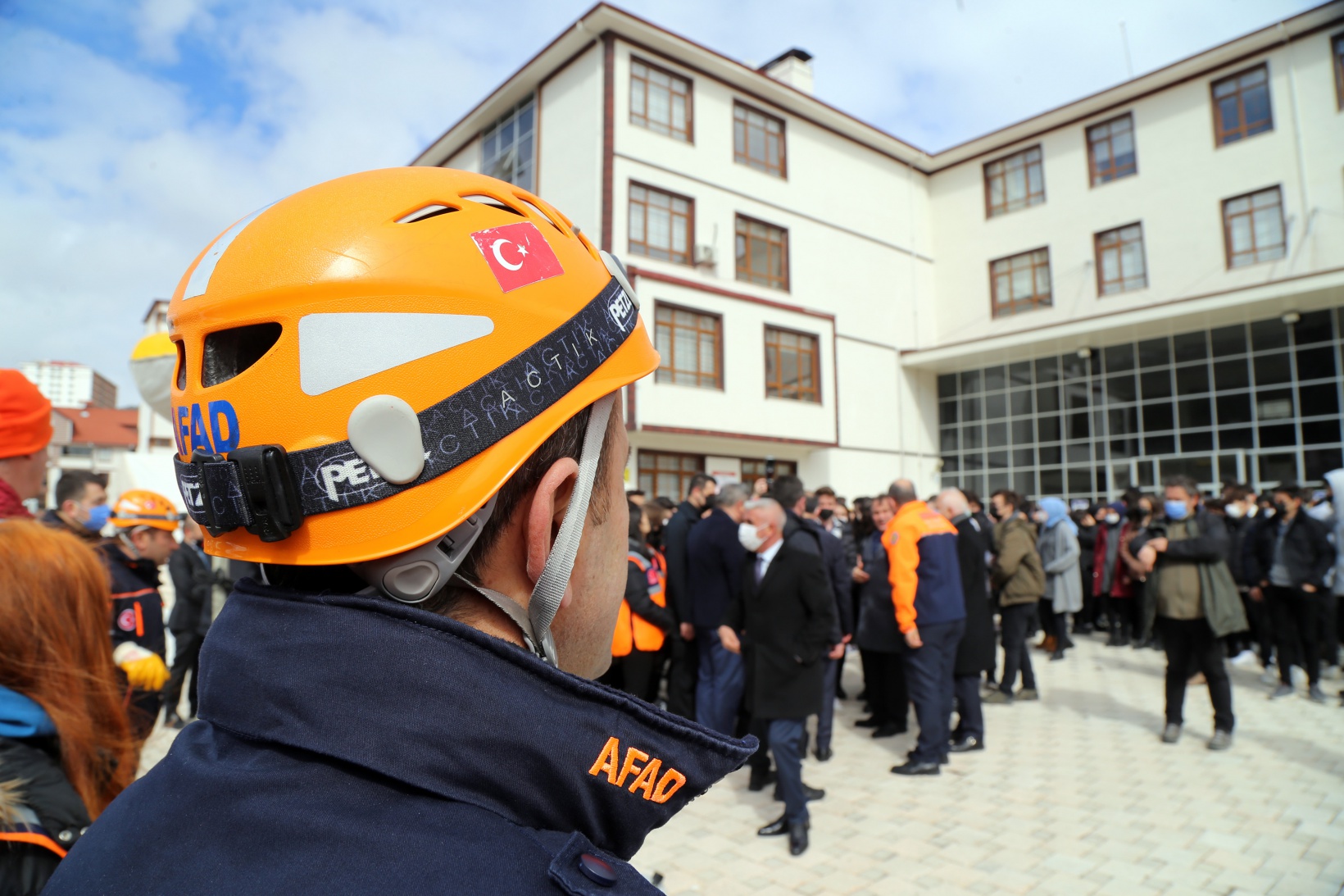 Gümüşhane’de ‘Deprem anı ve Tahliye Tatbikatı’ gerçekleştirildi 8