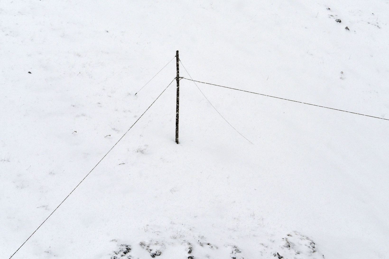 Gümüşhane'de 7 kez çığ düşen köy yolu ulaşıma açıldı 27