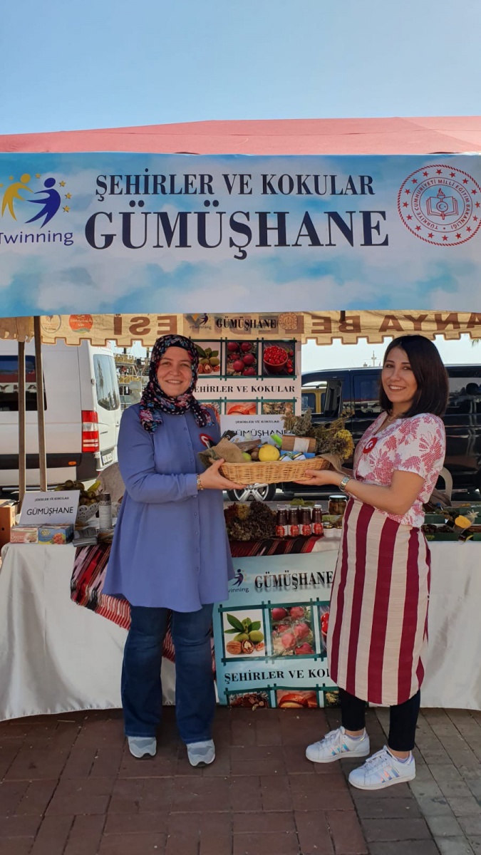 Türk Telekom Fen Lisesi Gümüşhane’yi temsil etti 5