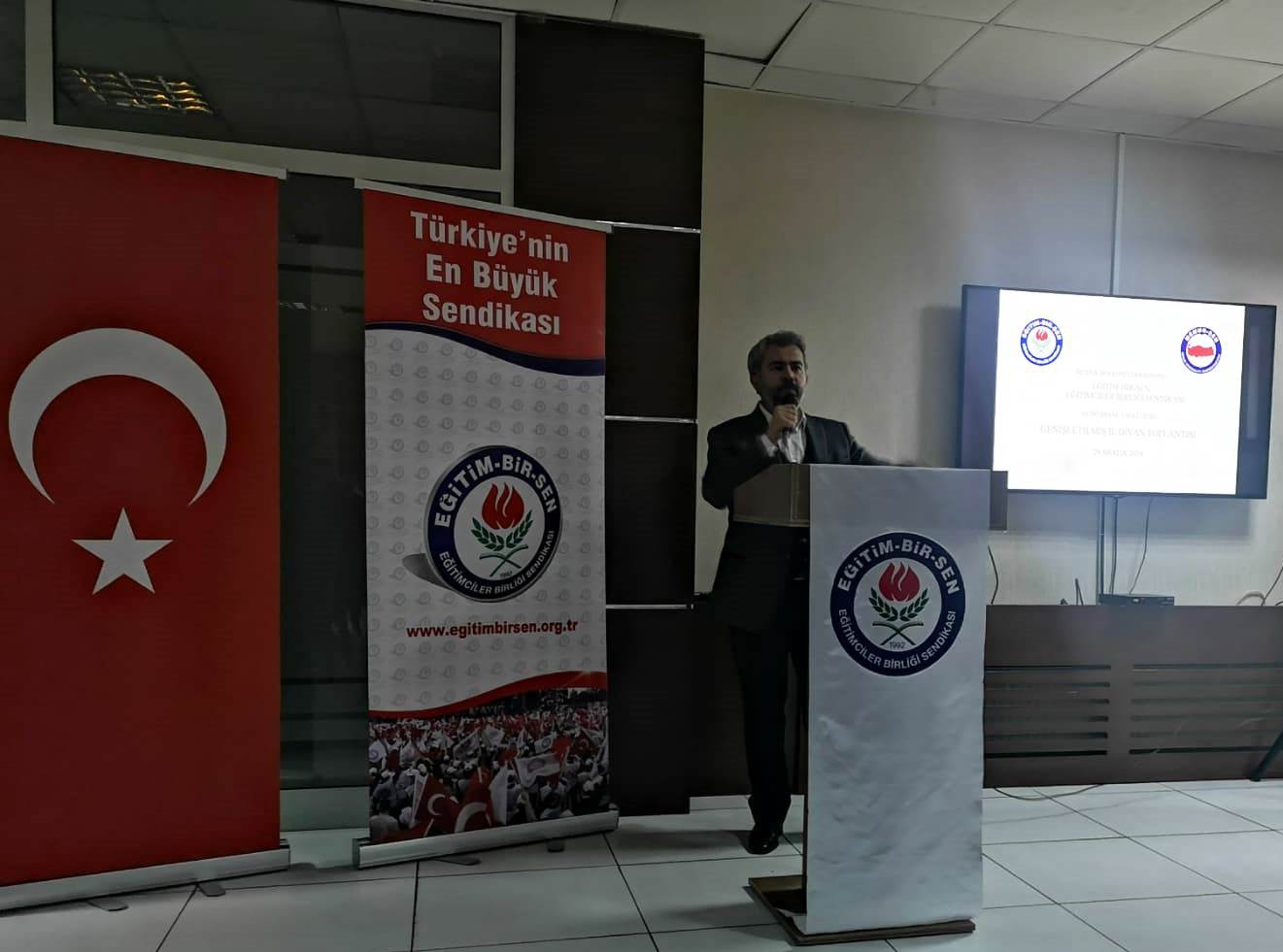 Eğitim-Bir-Sen’den genişletilmiş il divan kurulu toplantısı 3