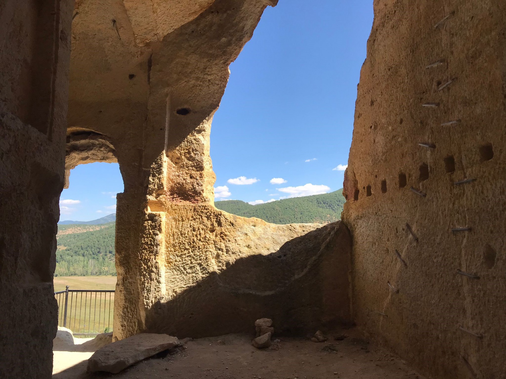 Gümüşhane’nin Sümela’sı: Çakırkaya Manastırı 8