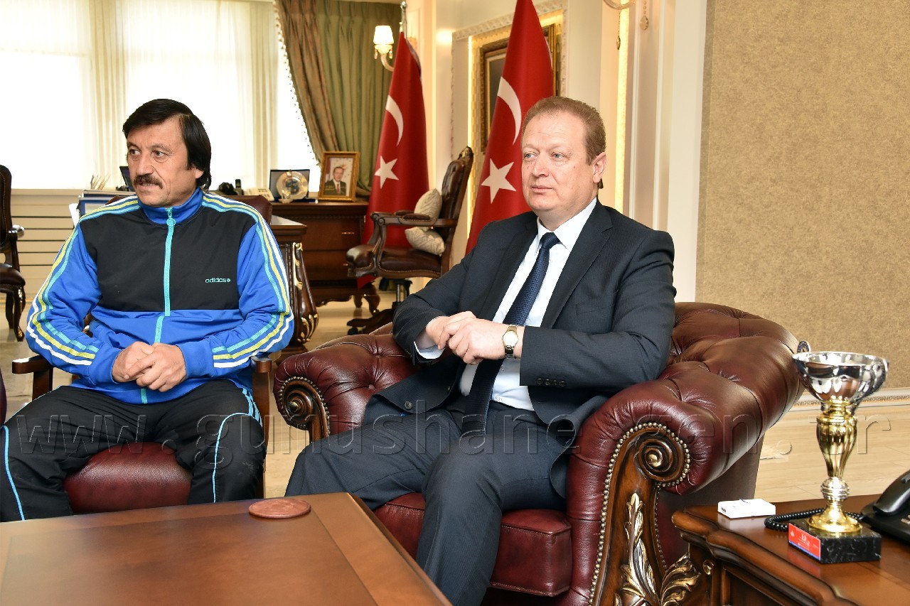 Maratoncu İl Genel Meclis Üyesi Vali Yavuz’u Ziyaret Etti 3