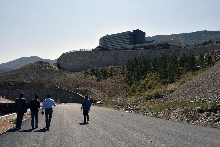 Vali Memiş’ten hastane yolu müjdesi 4