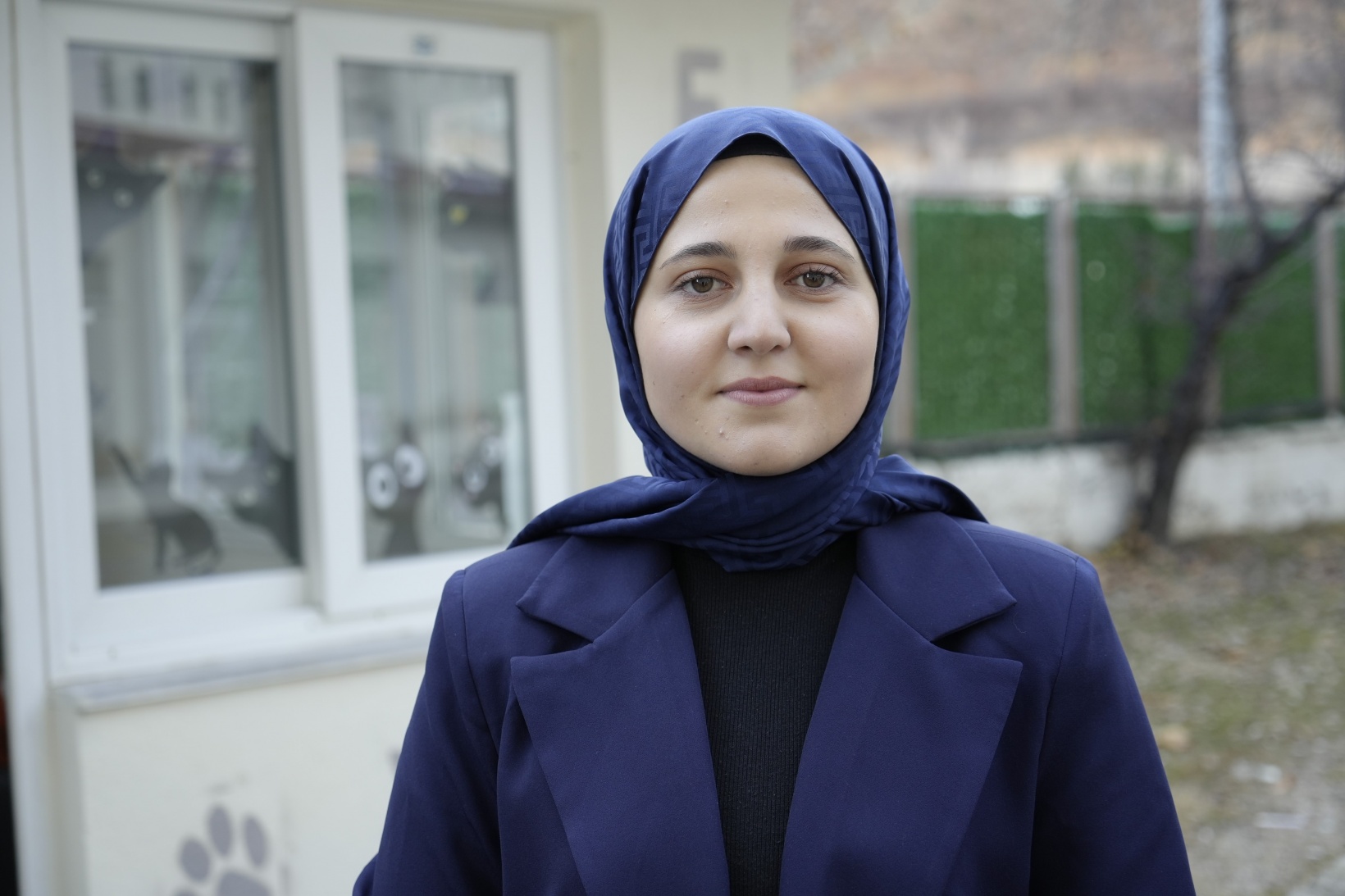 Gümüşhane'deki öğrenci yurdunun güvenlik kulübesi kedilere yurt oldu 3