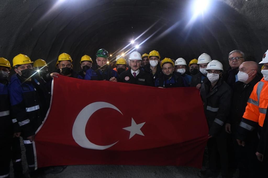 Zigana tünelinde ışık görme töreni düzenlendi 9