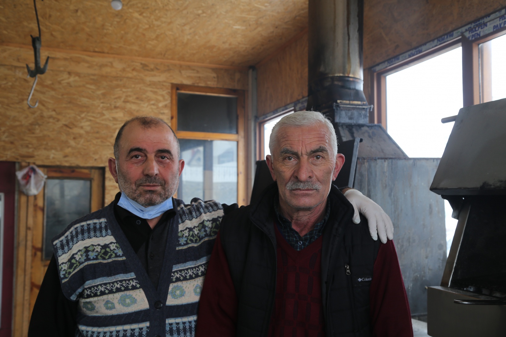 Demirel ve Özal’dan bu yana bütün devlet adamlarının fotoğraflarını tesisinde sergiliyor 3