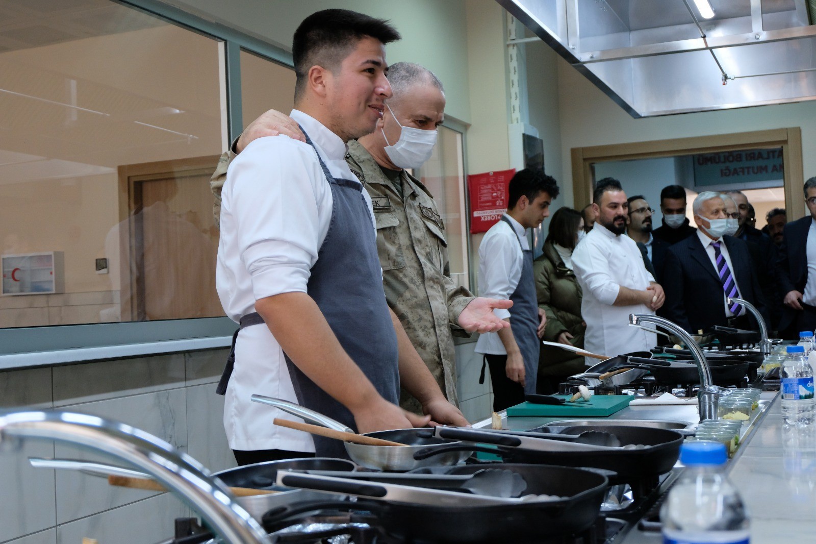 Gümüşhane protokolü mutfakta 3