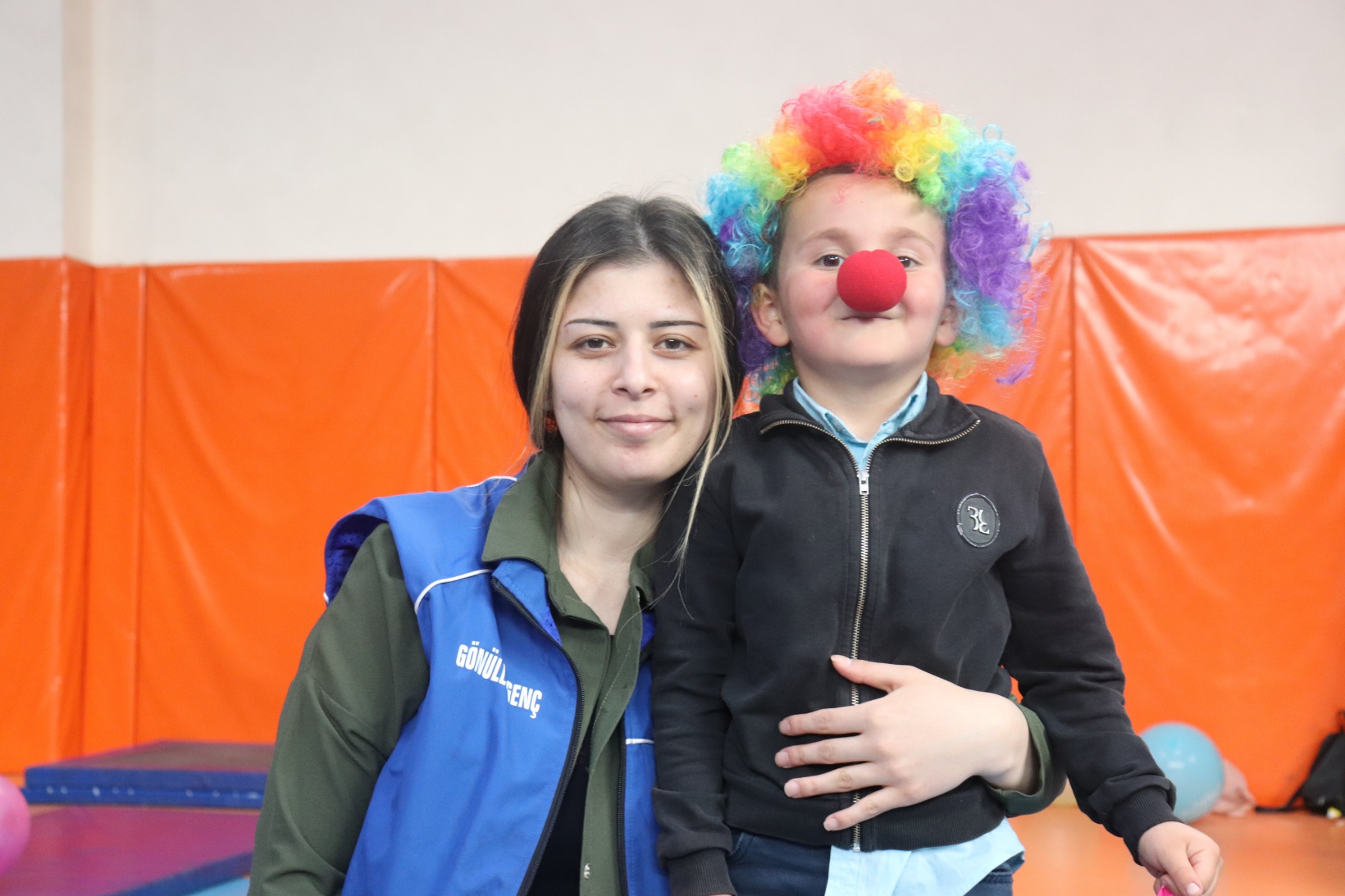 Köy okulundaki çocuklar hayatlarında ilk defa sinemayla tanıştı 21