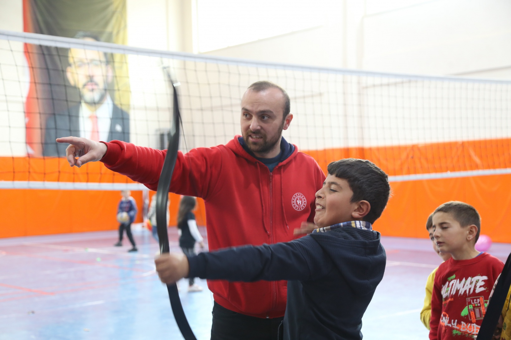 Köy okulundaki çocuklar hayatlarında ilk defa sinemayla tanıştı 9