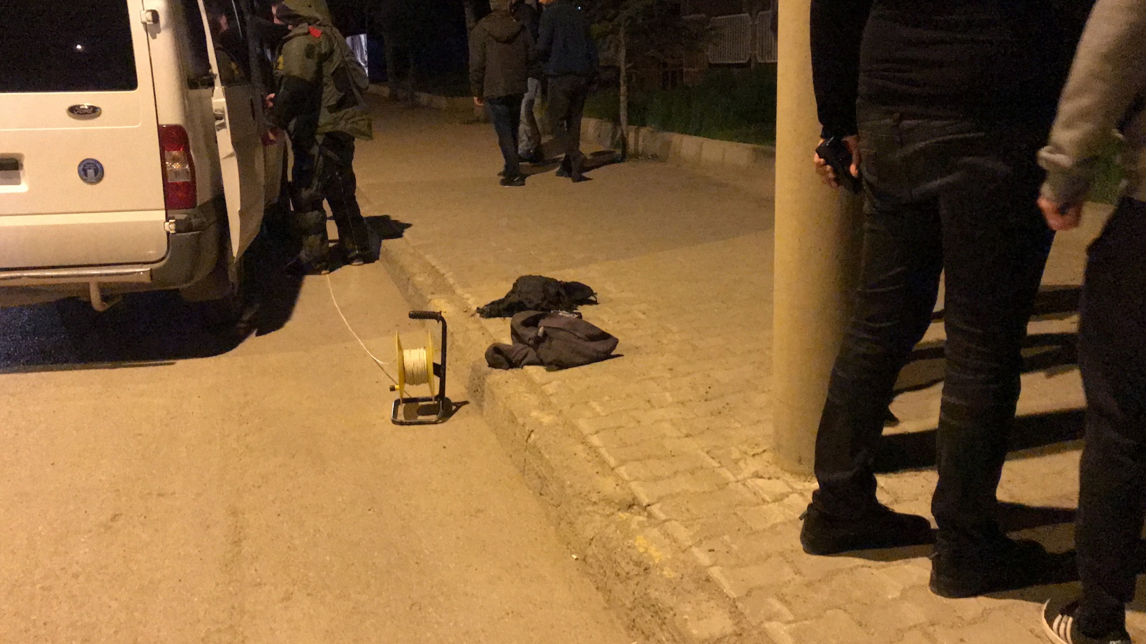 Gümüşhane’de şüpheli paket alarmı: Trafik çift yönlü kapatıldı 7