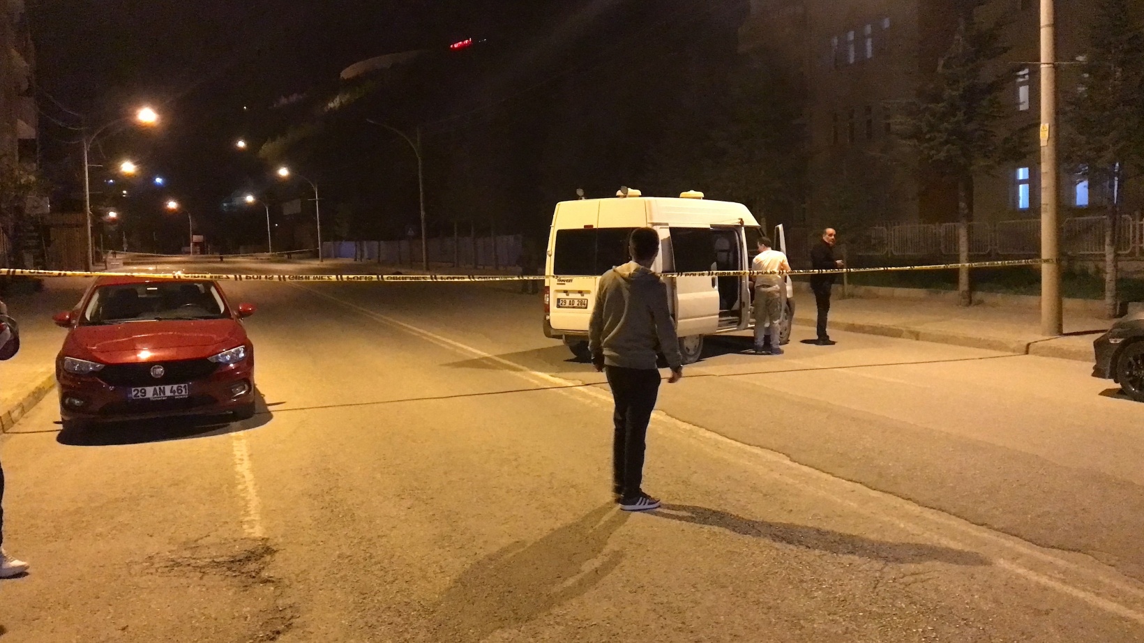Gümüşhane’de şüpheli paket alarmı: Trafik çift yönlü kapatıldı 6