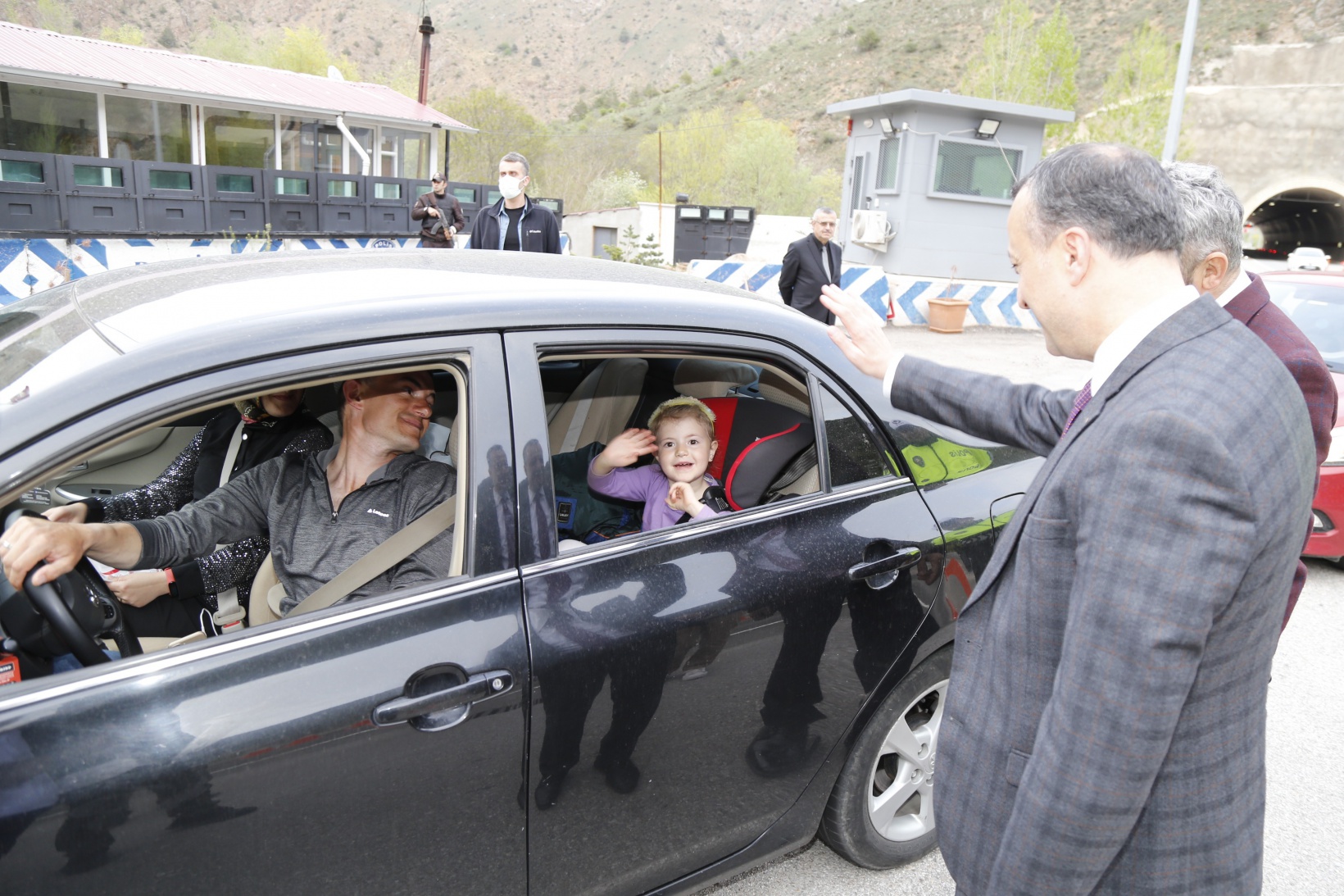 Vali Taşbilek’ten “Bayramınız Kemerli Olsun” denetimi 6