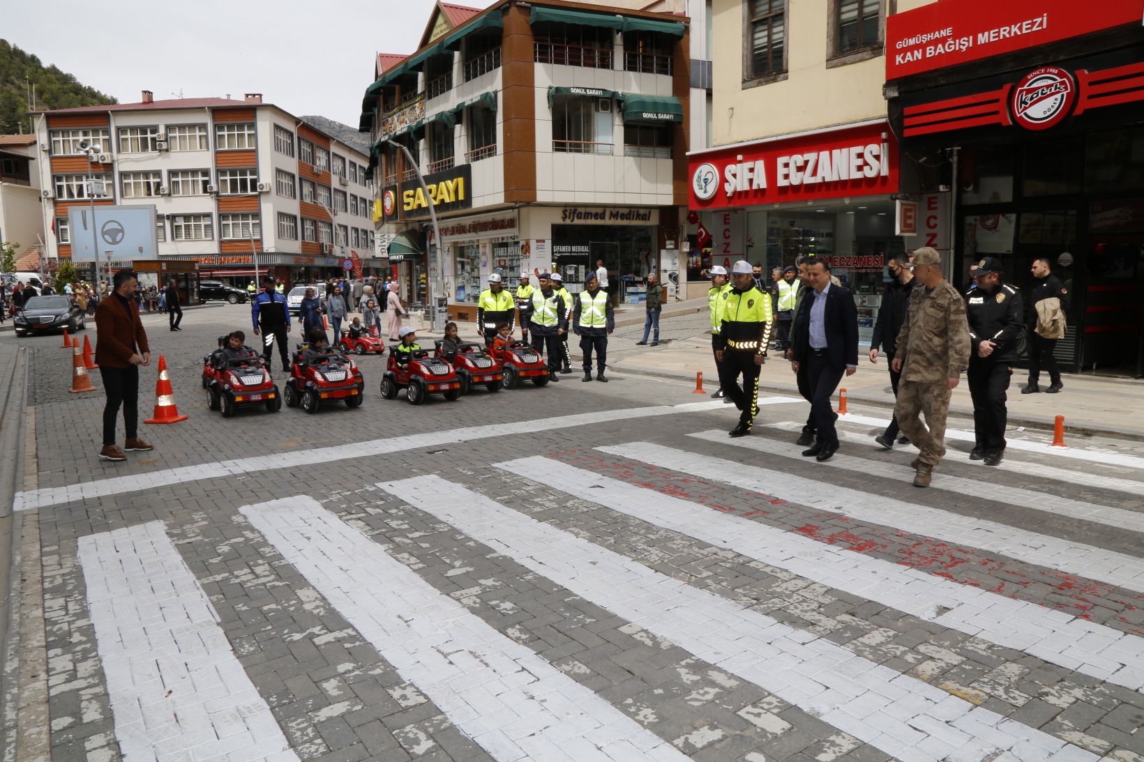 Gümüşhane’de "Yayalar İçin 5 Adımda Güvenli Trafik" uygulaması yapıldı 4
