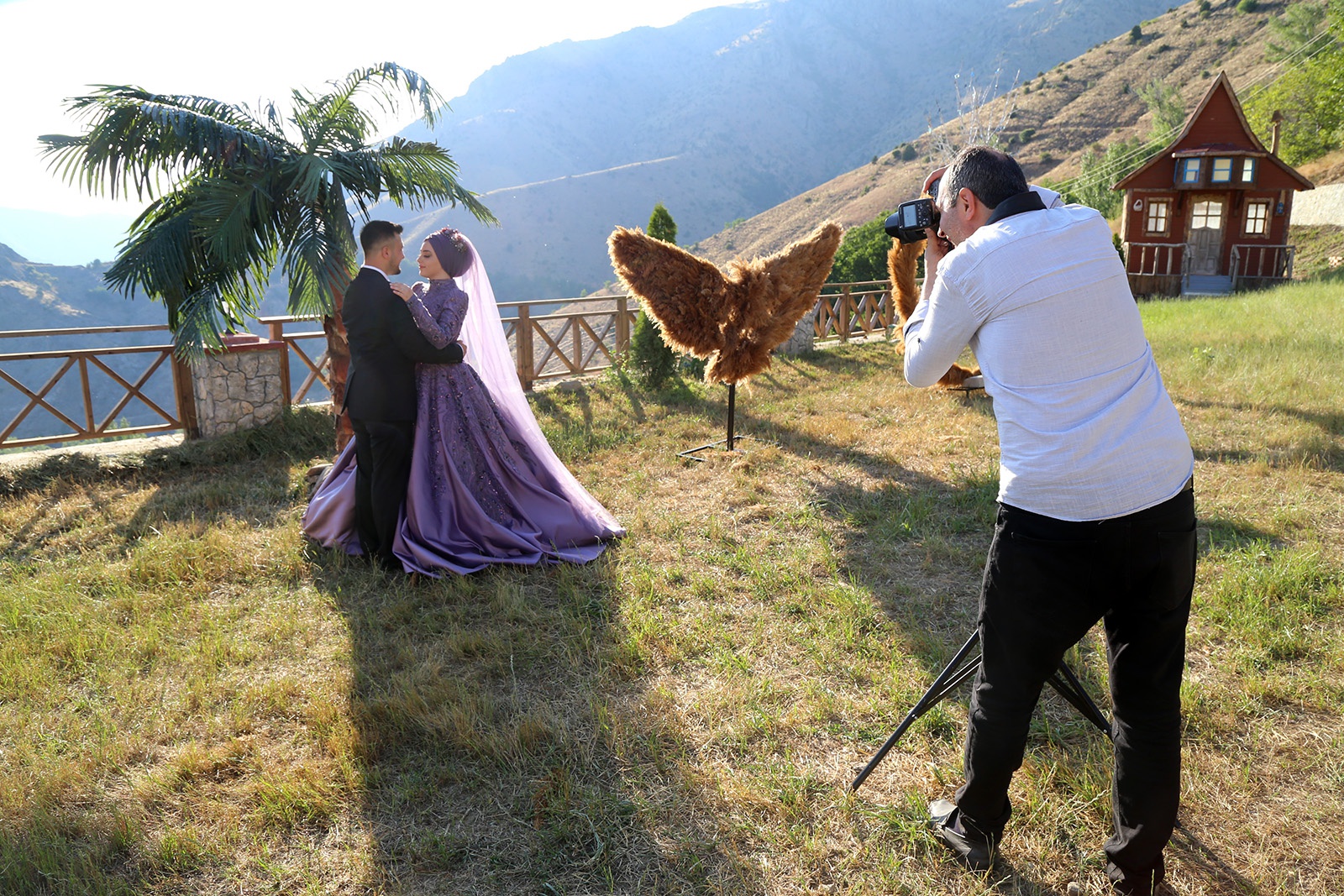 Fotoğrafçı aile köy evini fotoğraf platosuna çevirdi 8