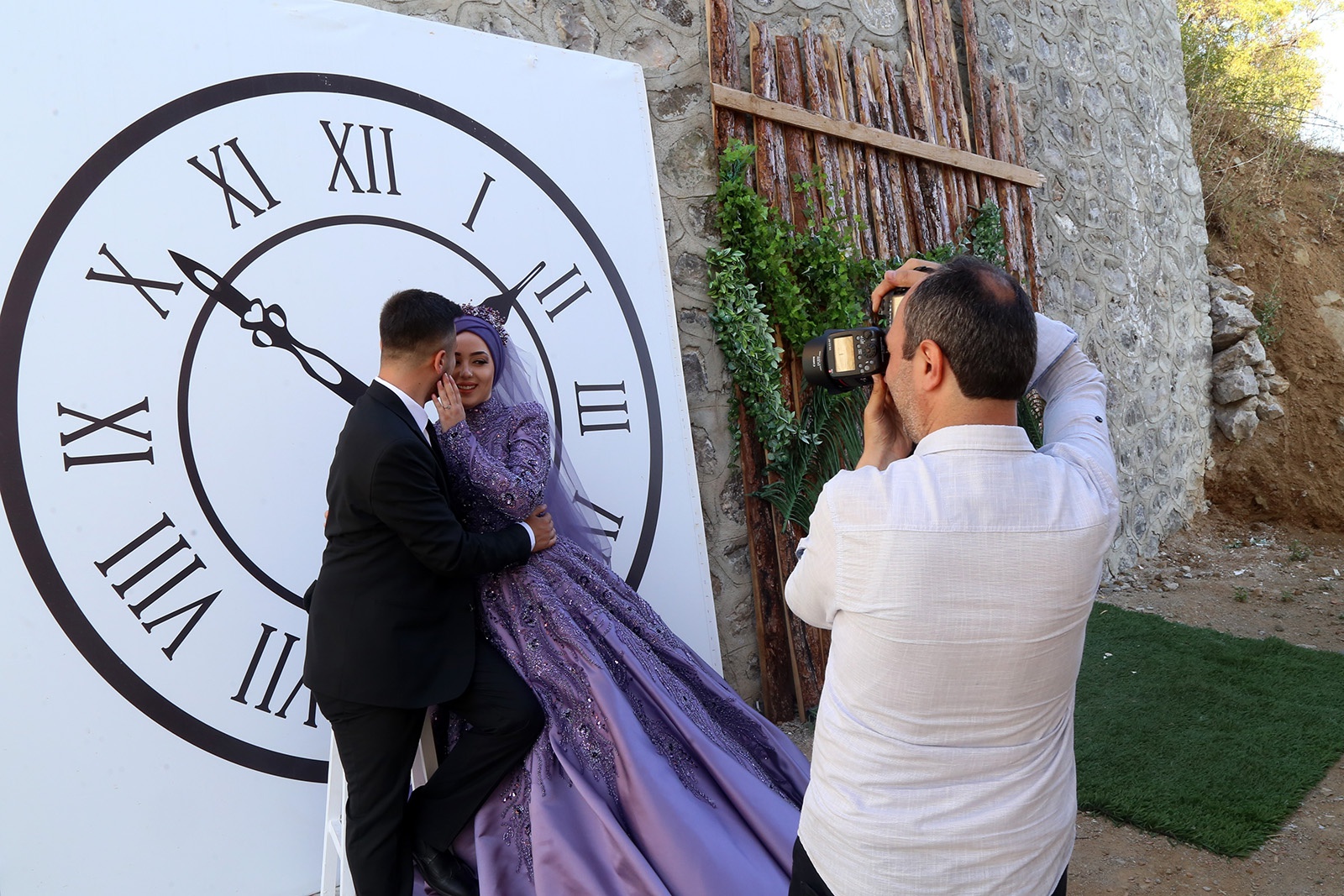 Fotoğrafçı aile köy evini fotoğraf platosuna çevirdi 2