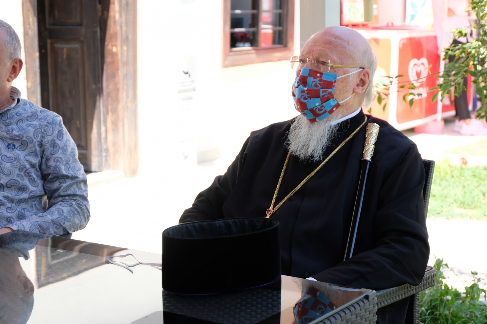 Fener Rum Patriği Bartholomeos Süleymaniye mahallesinde 32