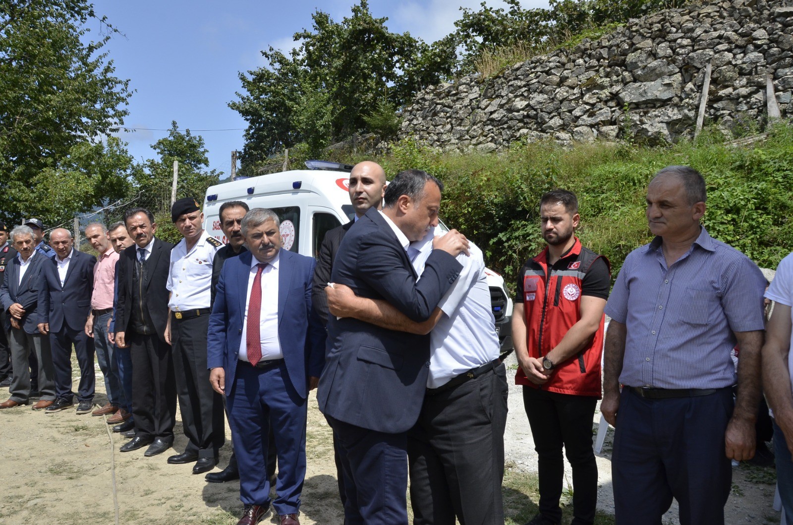 Vali Taşbilek'ten Şehit Bekçi Koca'nın ailesine taziye ziyareti 5