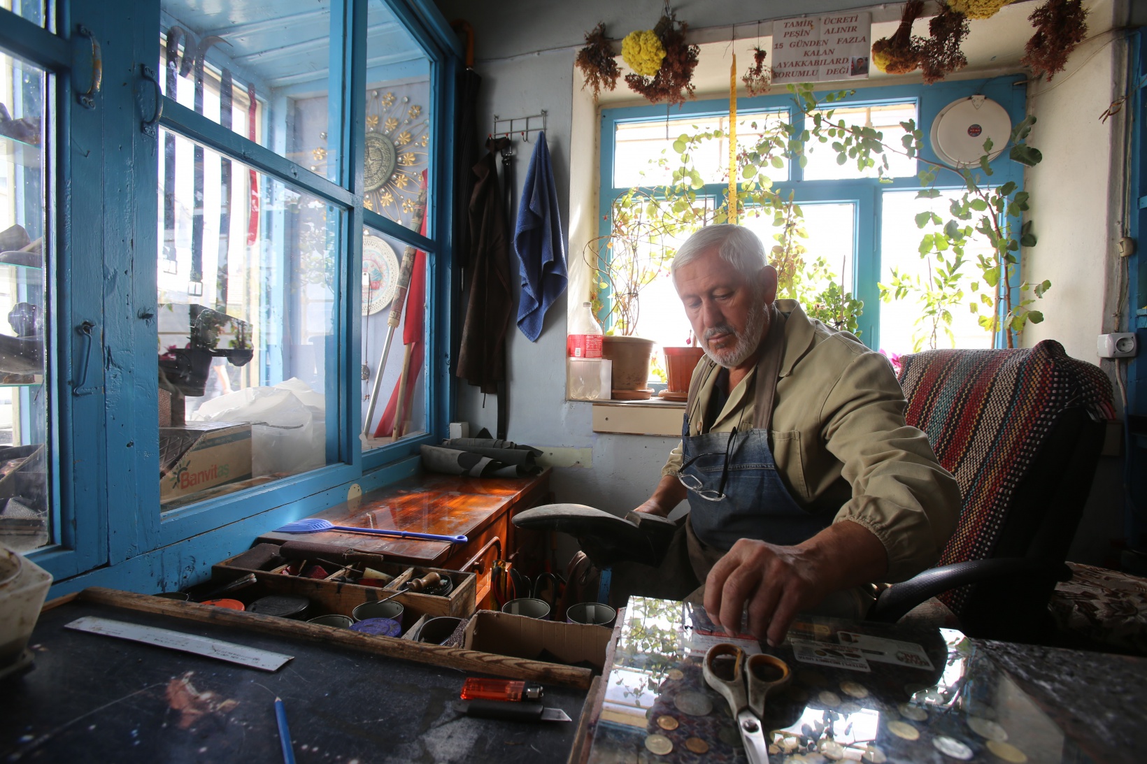 O mesleğinin belki de tek mekteplisi 6