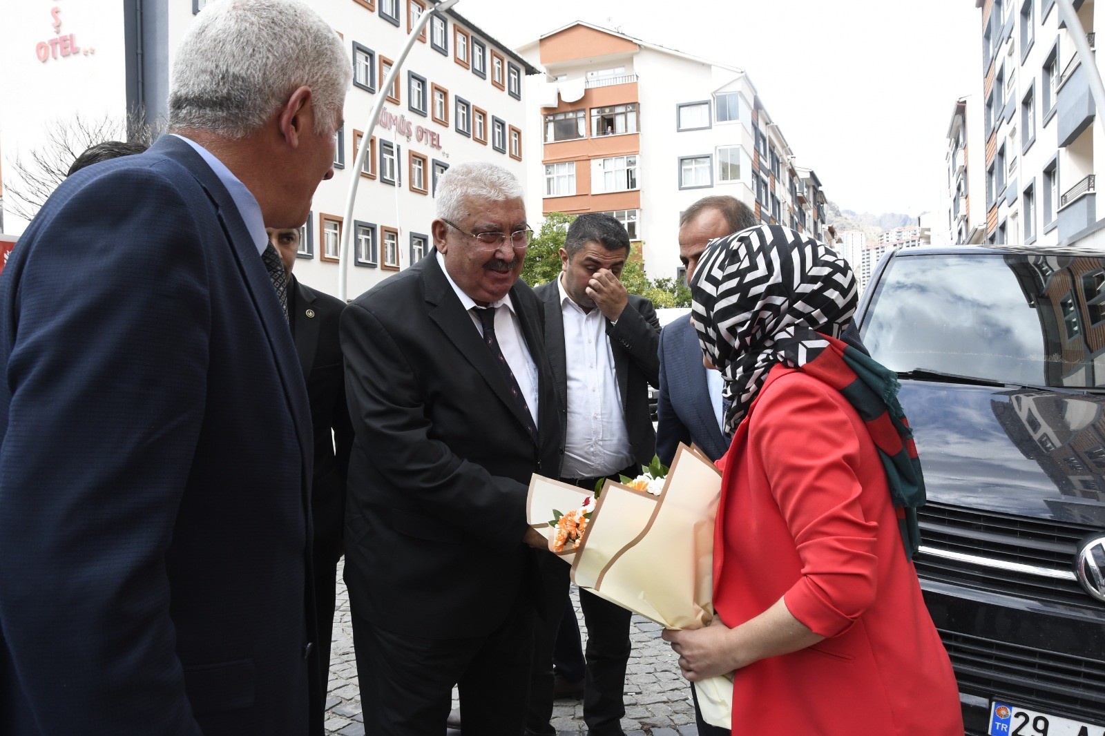 MHP Genel Başkan Yardımcısı Semih Yalçın Gümüşhane'de 3