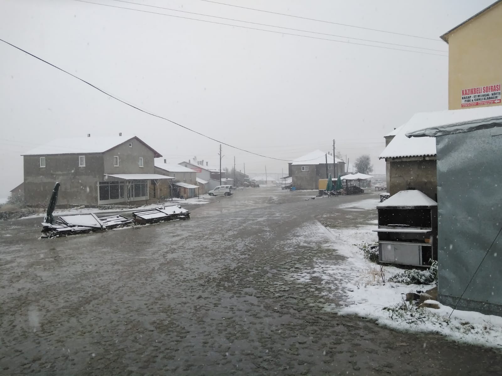 Gümüşhane'nin yüksekleri beyaza büründü 5