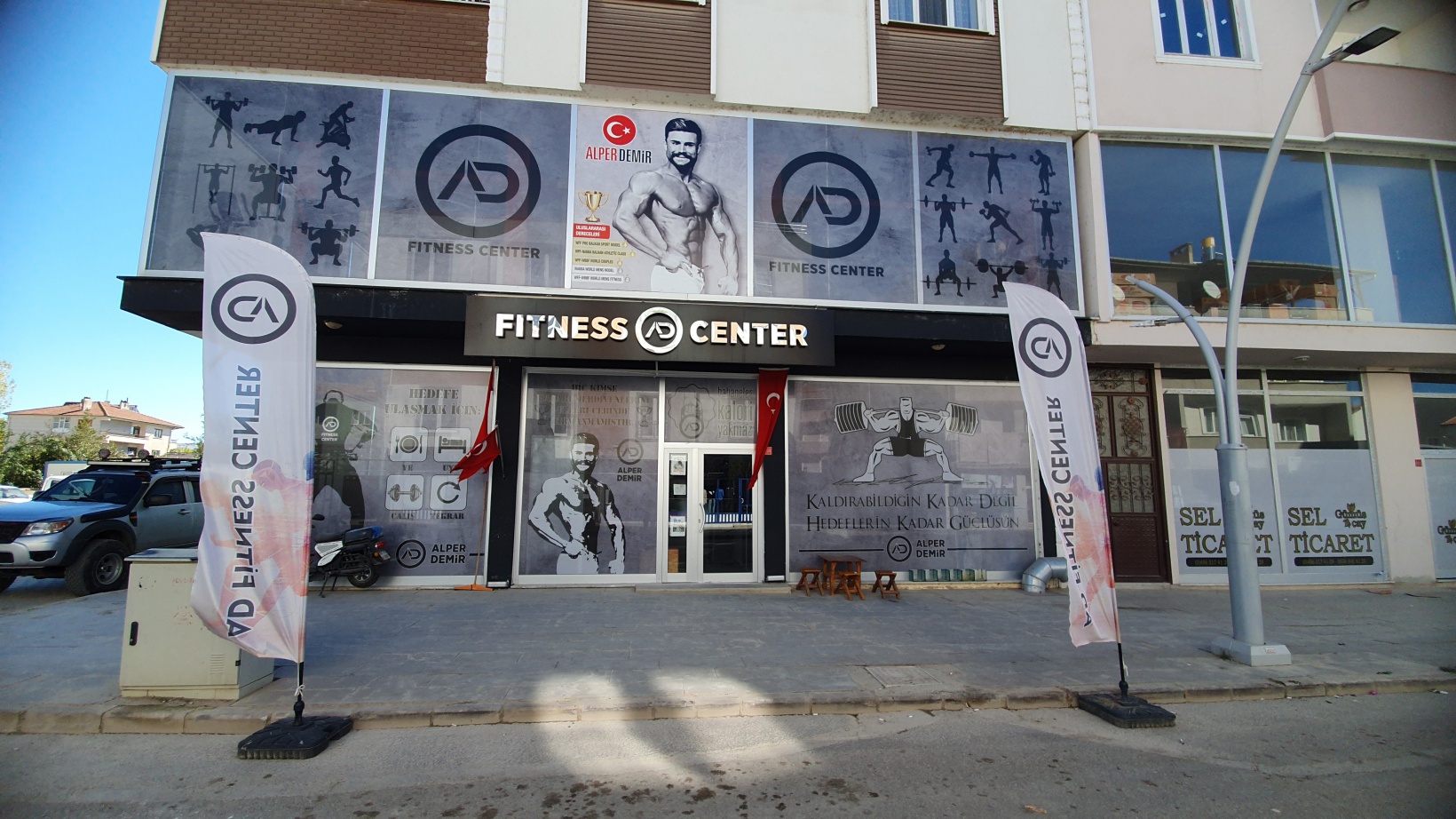 Dünya şampiyonu, çocuklara umut olmak için memleketine döndü 2