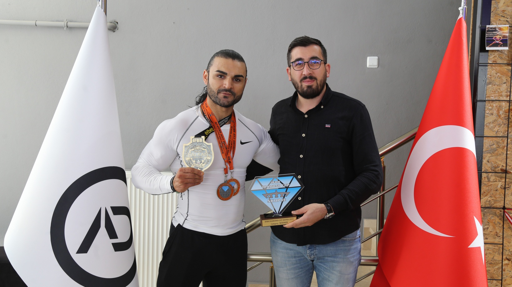 Dünya şampiyonu, çocuklara umut olmak için memleketine döndü 3