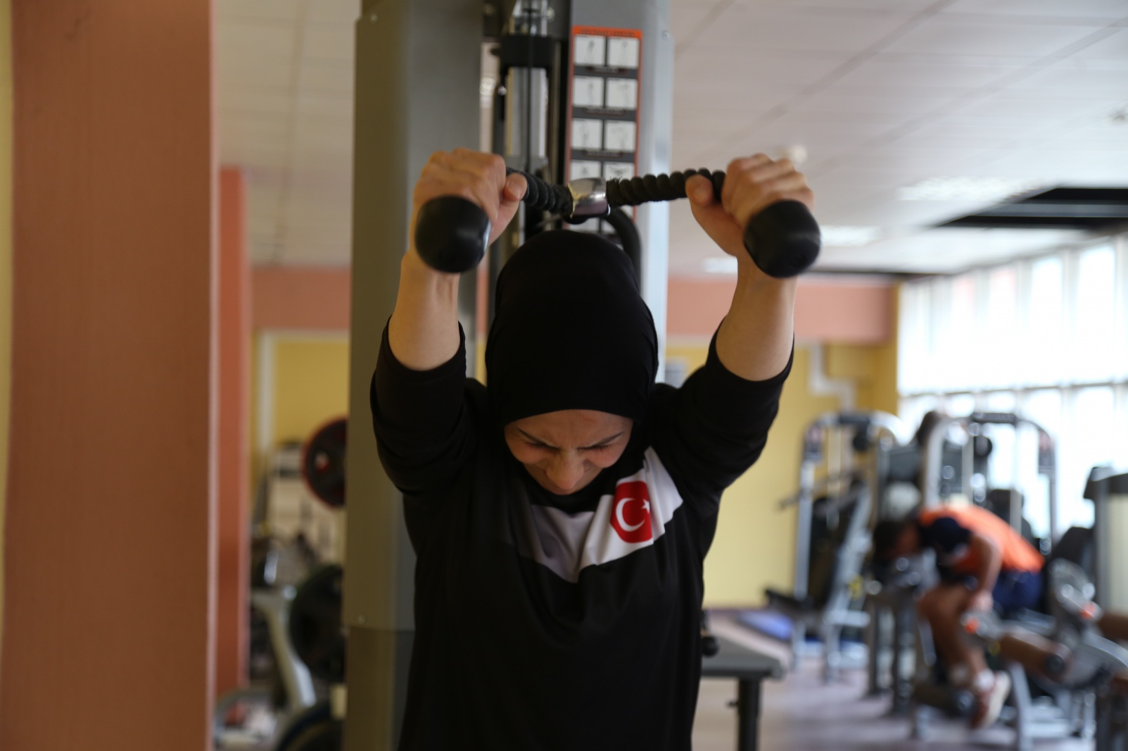 ‘Erkek sporu yapamazsın’ diyenlere inat bilek güreşinde 5 kez dünya şampiyonu oldu 6