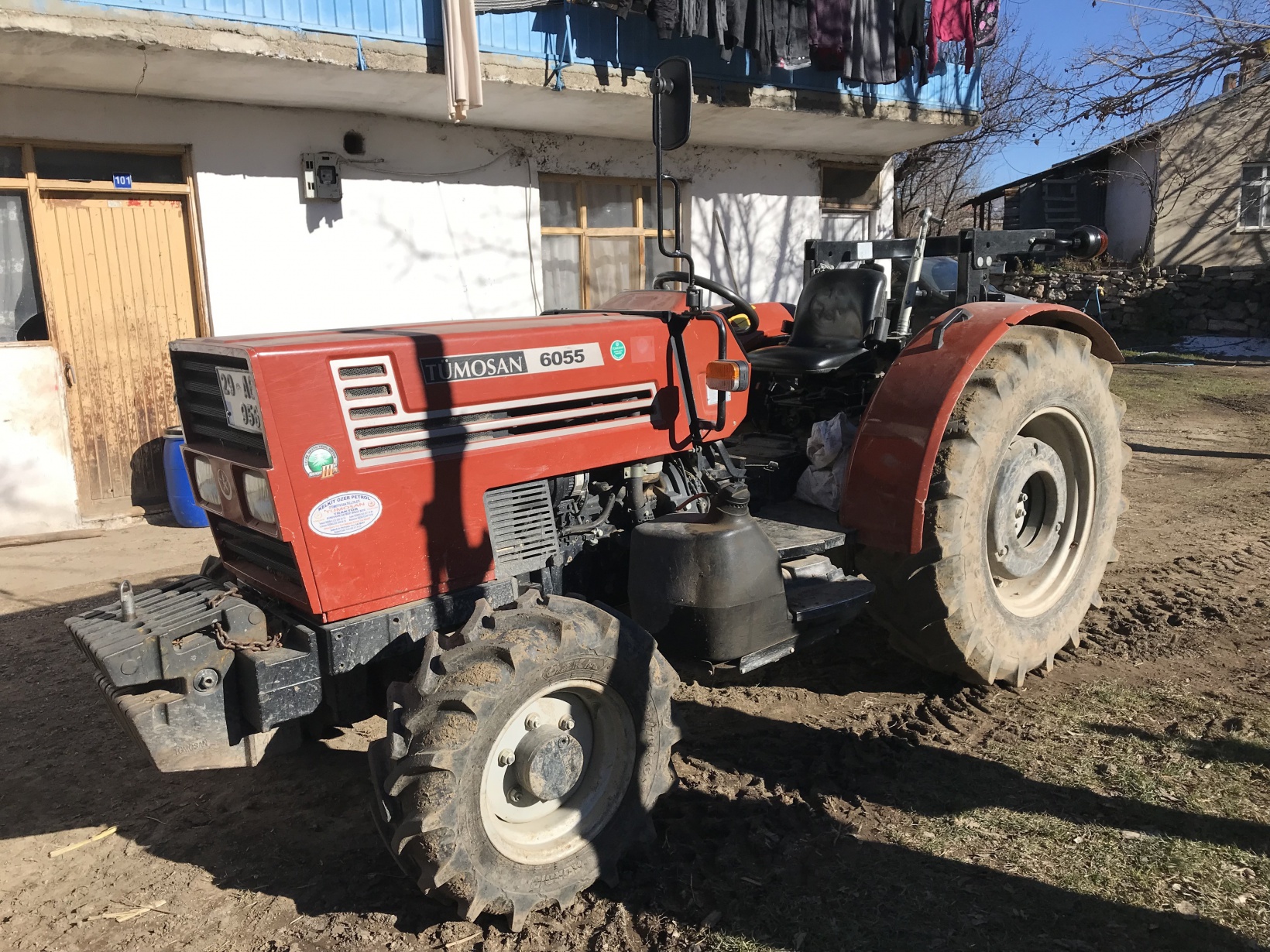 Garajdan çıkarmadığı traktörüne 720 kilometre ötede hız cezası yedi 7
