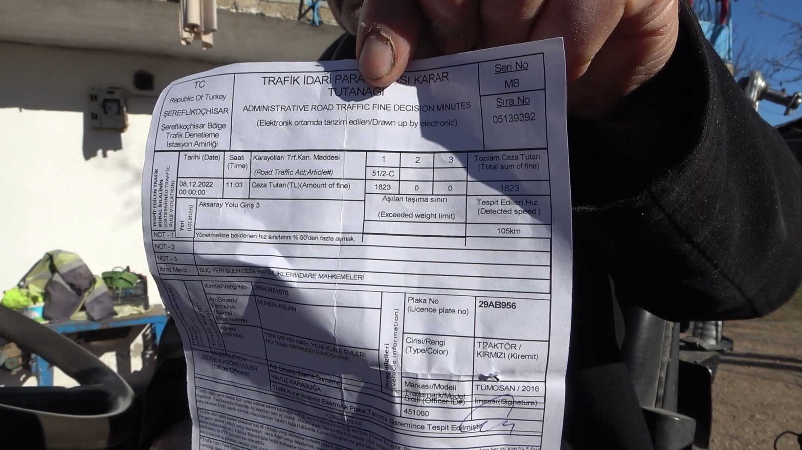 Garajdan çıkarmadığı traktörüne 720 kilometre ötede hız cezası yedi 2