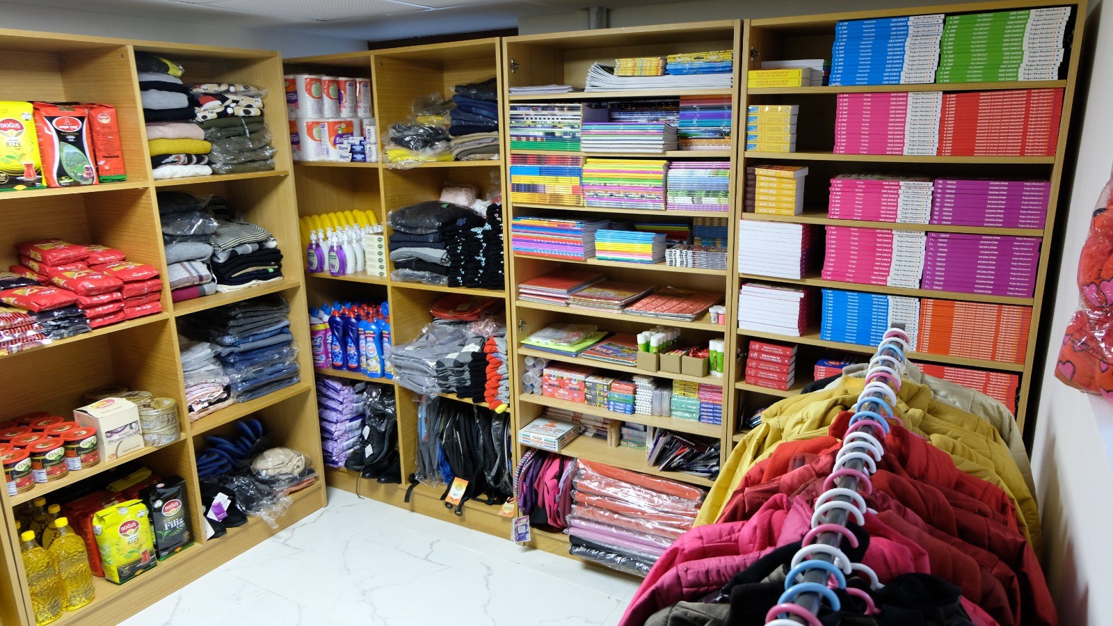 İhtiyaç sahibi eski hükümlülere Sosyal Market ile yardım sağlanıyor 3